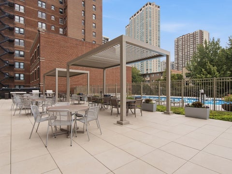 Tiny photo for 555 W Cornelia Avenue #1002, Chicago, IL 60657 (MLS # 12770986)
