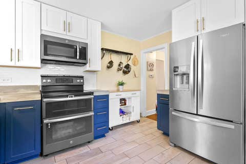 Tiny photo for 292 E Burlington Street, Riverside, IL 60546 (MLS # 12682693)