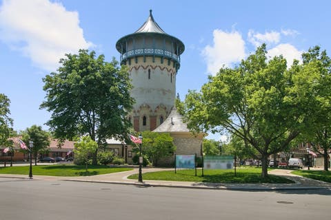 Tiny photo for 292 E Burlington Street, Riverside, IL 60546 (MLS # 12682693)