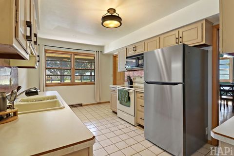 Tiny photo for 4012 Pleasant Valley Boulevard, Rockford, IL 61114 (MLS # 12523623)