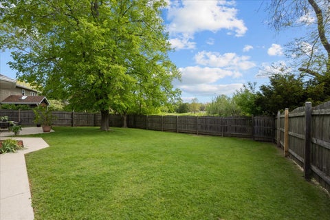 Tiny photo for 2925 Parkside Drive, Highland Park, IL 60035 (MLS # 12685702)