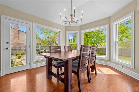 Tiny photo for 2925 Parkside Drive, Highland Park, IL 60035 (MLS # 12685702)