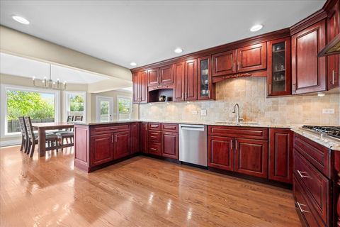 Tiny photo for 2925 Parkside Drive, Highland Park, IL 60035 (MLS # 12685702)