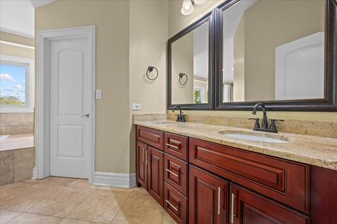 Tiny photo for 2925 Parkside Drive, Highland Park, IL 60035 (MLS # 12685702)