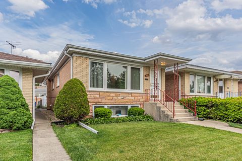 Tiny photo for 5119 N Oriole Avenue, Harwood Heights, IL 60706 (MLS # 12653128)