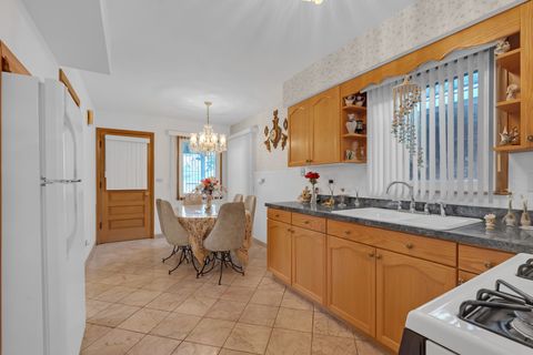 Tiny photo for 5119 N Oriole Avenue, Harwood Heights, IL 60706 (MLS # 12653128)