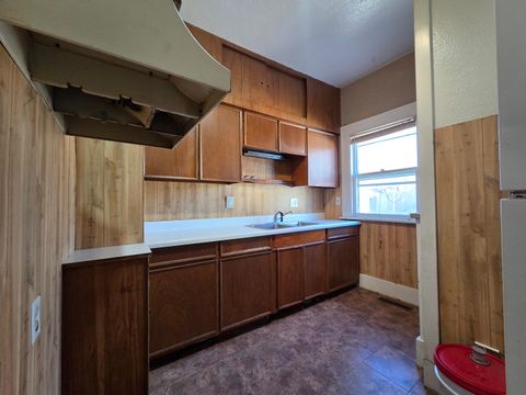 Tiny photo for 2410 Camanche Avenue, Clinton, IA 52732 (MLS # 12575482)