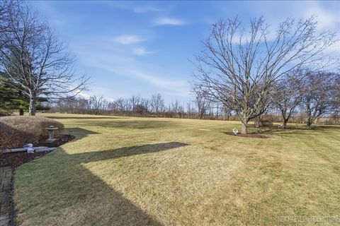 Tiny photo for 68 Oak Creek Drive, Yorkville, IL 60560 (MLS # 12568780)