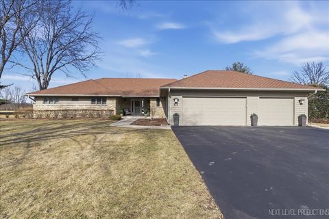 Tiny photo for 68 Oak Creek Drive, Yorkville, IL 60560 (MLS # 12568780)