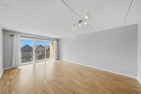 Tiny photo for 6807 N Milwaukee Avenue #405, Niles, IL 60714 (MLS # 12785536)