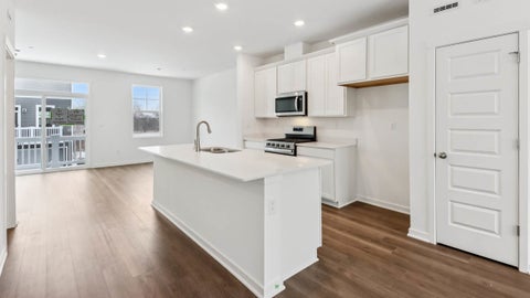 Tiny photo for 2047 Sequoia Avenue, Mundelein, IL 60060 (MLS # 12762924)
