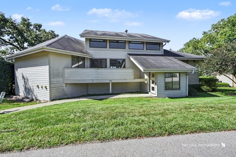 Tiny photo for 706 Wakefield Road, Gurnee, IL 60031 (MLS # 12734365)