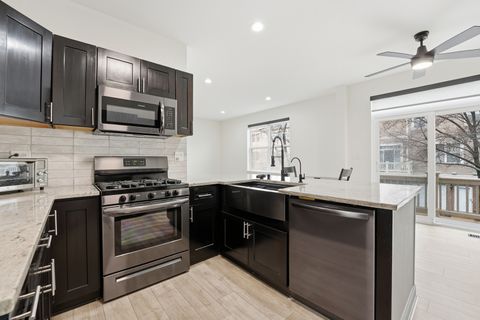 Tiny photo for 1124 Bartholdi Court, Carol Stream, IL 60188 (MLS # 12580849)