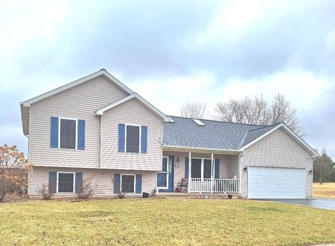 Photo of 602 Sandra Street, Kingston, IL 60145 (MLS # 12574161)