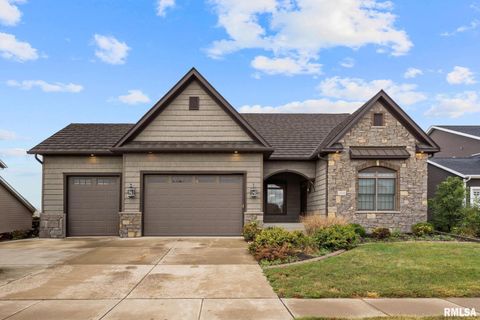 Photo of 1422 Racine Court, Davenport, IA 52804 (MLS # QC4268335)