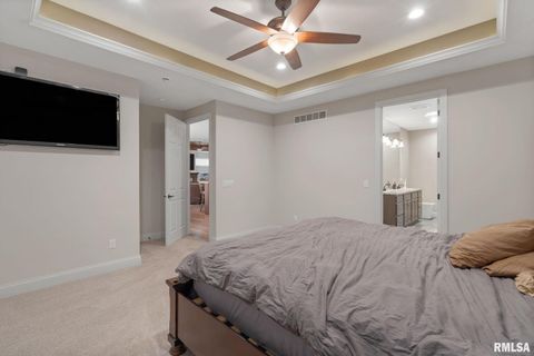 Tiny photo for 1422 Racine Court, Davenport, IA 52804 (MLS # QC4268335)