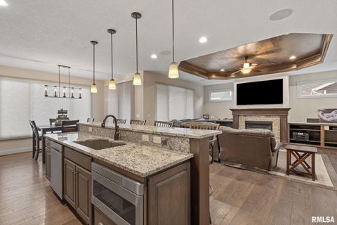 Tiny photo for 1422 Racine Court, Davenport, IA 52804 (MLS # QC4268335)