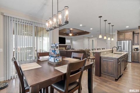 Tiny photo for 1422 Racine Court, Davenport, IA 52804 (MLS # QC4268335)