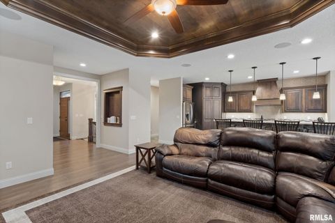 Tiny photo for 1422 Racine Court, Davenport, IA 52804 (MLS # QC4268335)