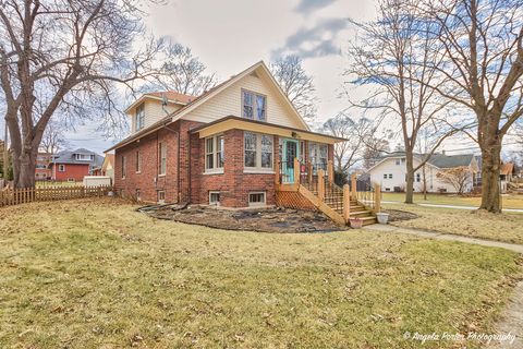 201 1st Street Crystal Lake IL 60014