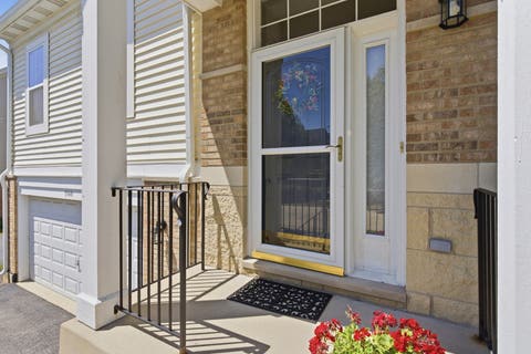Tiny photo for 5560 Cambridge Way, Hanover Park, IL 60133 (MLS # 12732207)