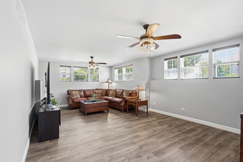 Tiny photo for 5560 Cambridge Way, Hanover Park, IL 60133 (MLS # 12732207)