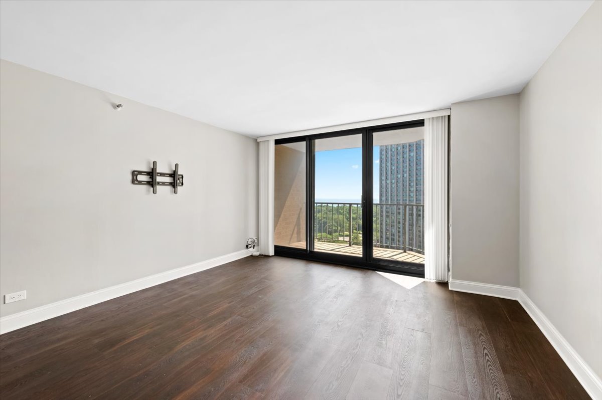 3660 N Lake Shore Drive 1407