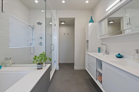 Tiny photo for 559 E 50 Street, Chicago, IL 60615 (MLS # 12595894)