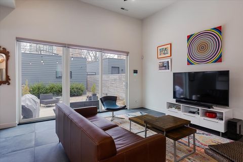 Tiny photo for 559 E 50 Street, Chicago, IL 60615 (MLS # 12595894)