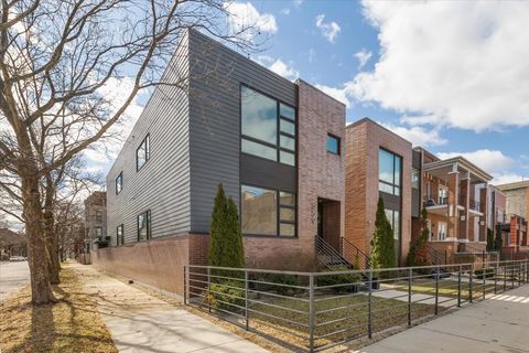 Tiny photo for 559 E 50 Street, Chicago, IL 60615 (MLS # 12595894)