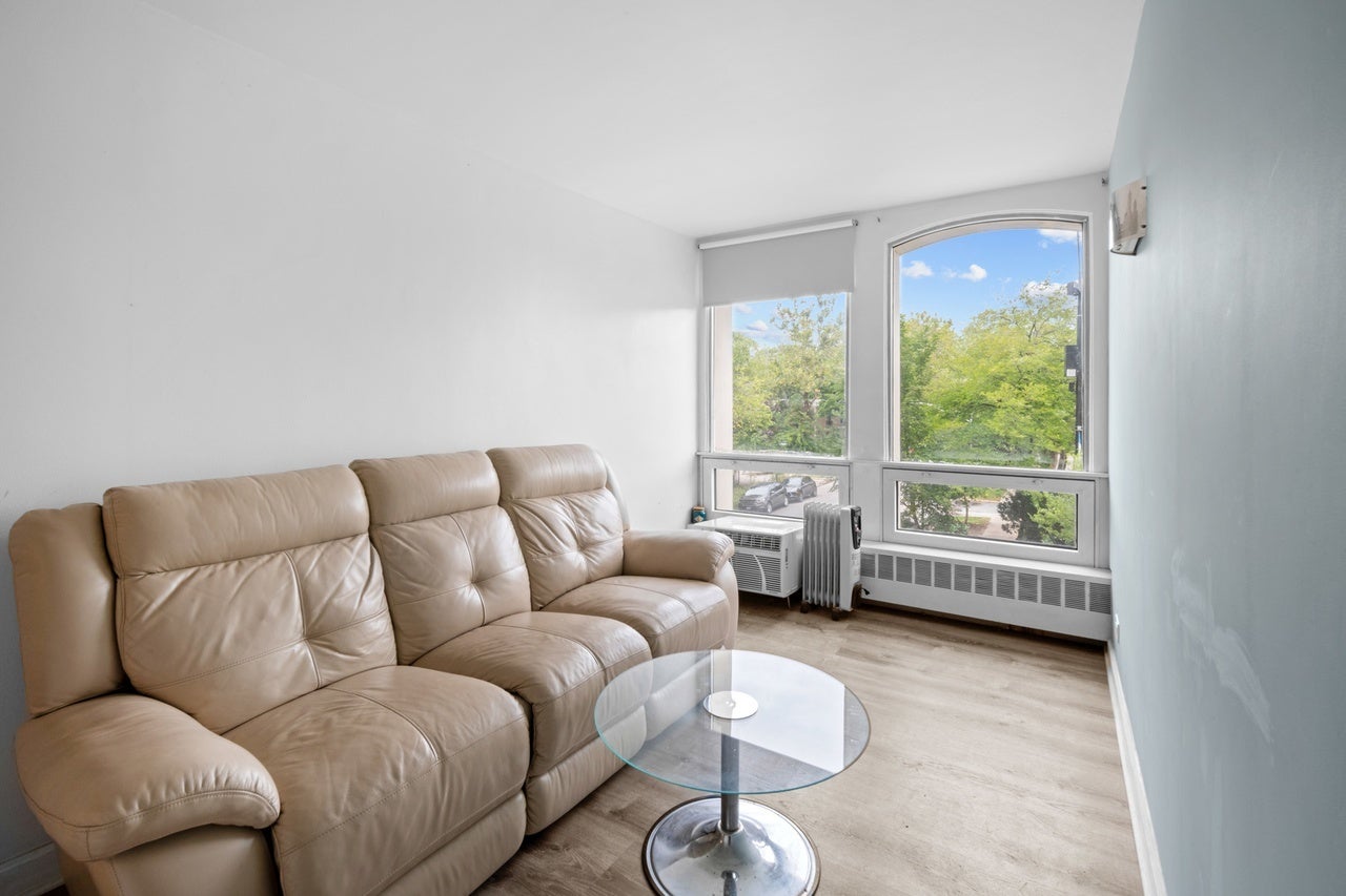 1451 E 55th Street 225N