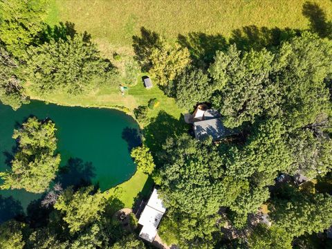 Tiny photo for 547 Lakeview Court, Bartlett, IL 60103 (MLS # 12445201)