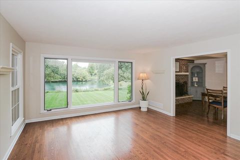 Tiny photo for 547 Lakeview Court, Bartlett, IL 60103 (MLS # 12445201)
