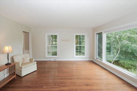 Tiny photo for 547 Lakeview Court, Bartlett, IL 60103 (MLS # 12445201)