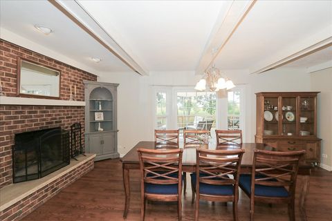 Tiny photo for 547 Lakeview Court, Bartlett, IL 60103 (MLS # 12445201)