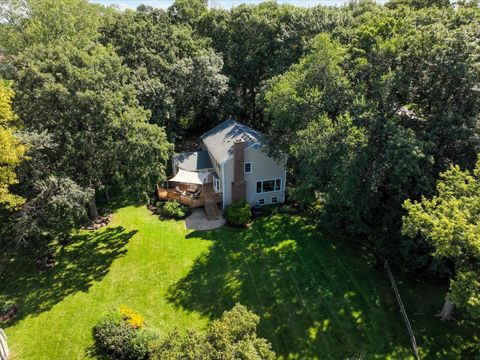 Tiny photo for 547 Lakeview Court, Bartlett, IL 60103 (MLS # 12445201)