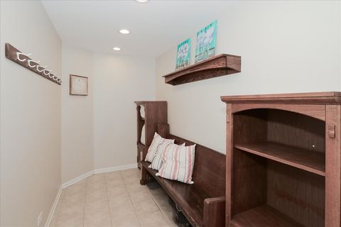 Tiny photo for 547 Lakeview Court, Bartlett, IL 60103 (MLS # 12445201)