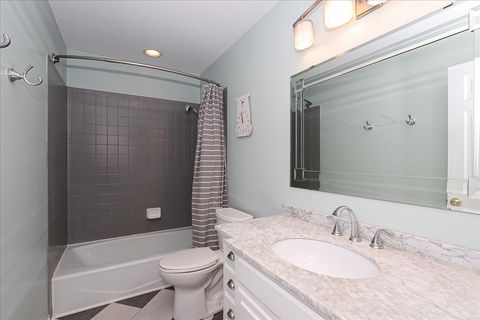 Tiny photo for 547 Lakeview Court, Bartlett, IL 60103 (MLS # 12445201)