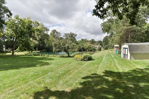 Tiny photo for 547 Lakeview Court, Bartlett, IL 60103 (MLS # 12445201)