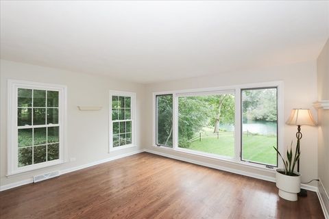 Tiny photo for 547 Lakeview Court, Bartlett, IL 60103 (MLS # 12445201)