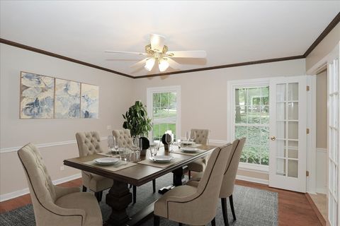 Tiny photo for 547 Lakeview Court, Bartlett, IL 60103 (MLS # 12445201)