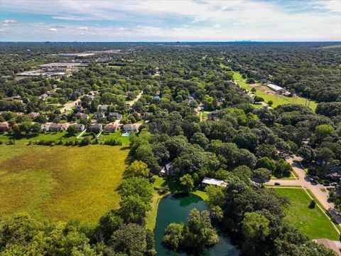 Tiny photo for 547 Lakeview Court, Bartlett, IL 60103 (MLS # 12445201)