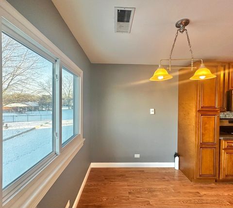 Tiny photo for 575 Greystone Lane #A2, Wheeling, IL 60090 (MLS # 12603253)