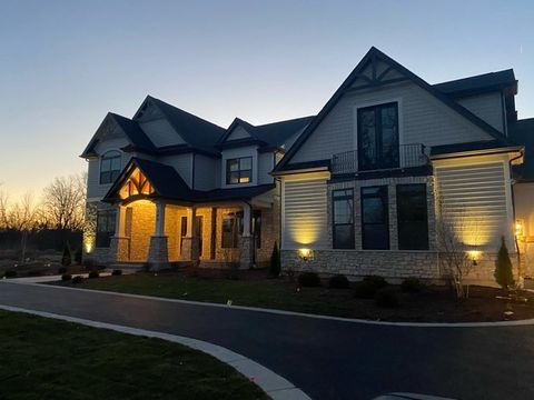 2 Alexandra Drive Mettawa IL 60048