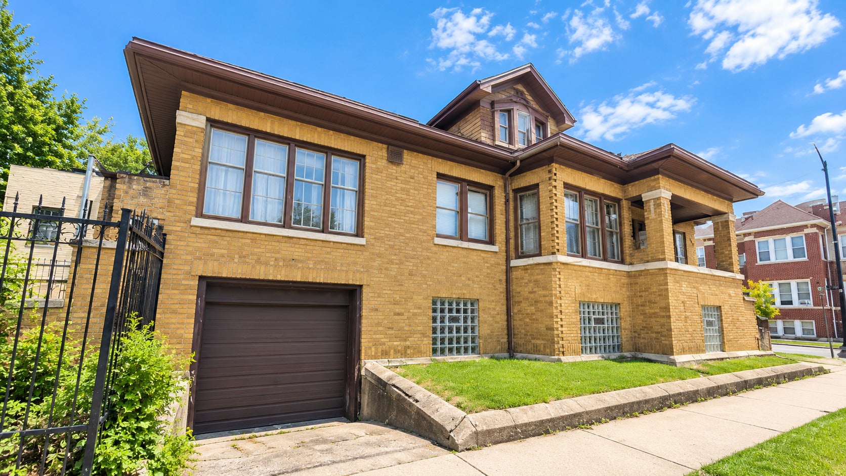 1435 W Marquette Road