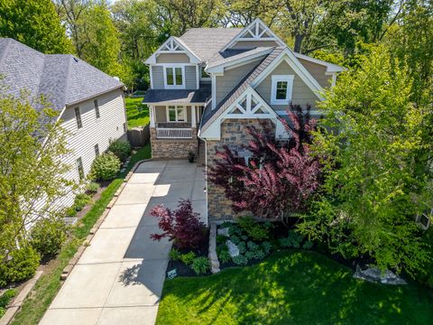 Photo of 5607 Hillcrest Road, Downers Grove, IL 60516 (MLS # 12638654)