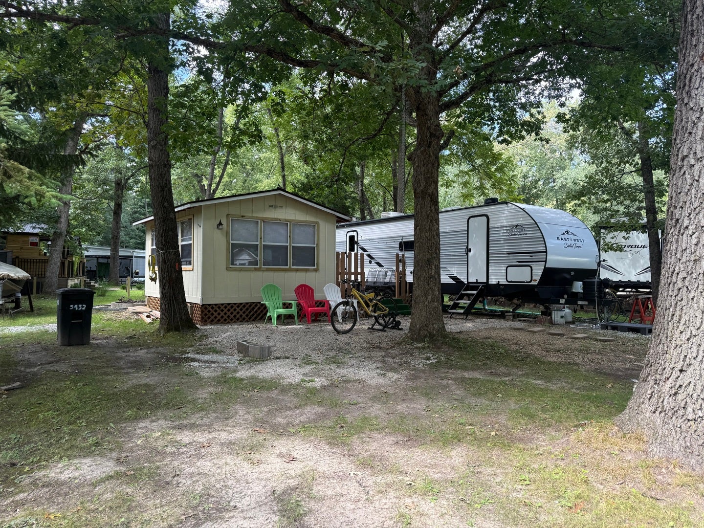 3-118 Woodhaven Lakes