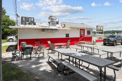 Tiny photo for 1204 N CODY Road, Le Claire, IA 52753 (MLS # QC4265157)