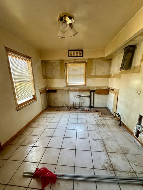 Tiny photo for 215 N Main Street, Mount Prospect, IL 60056 (MLS # 12571832)