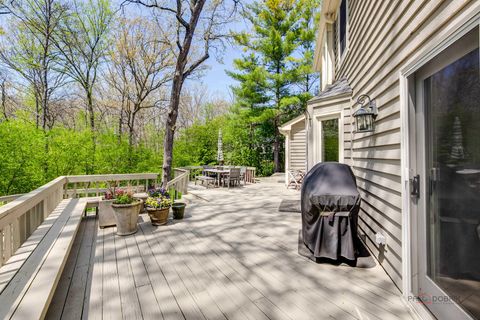 Tiny photo for 121 Pembroke Drive, Lincolnshire, IL 60045 (MLS # 12639296)